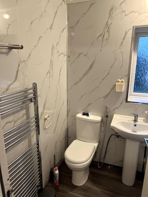 וורצ'סטר Spacious City Centre Home Near Hospital & M5 מראה חיצוני תמונה