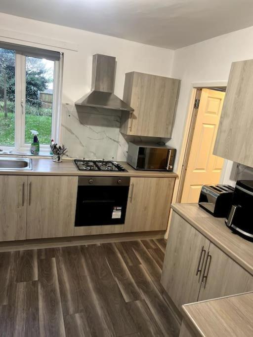וורצ'סטר Spacious City Centre Home Near Hospital & M5 מראה חיצוני תמונה
